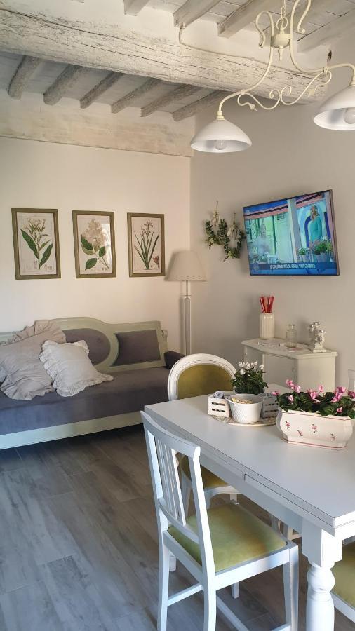 Casalbina Apartment Mezzana  ภายนอก รูปภาพ