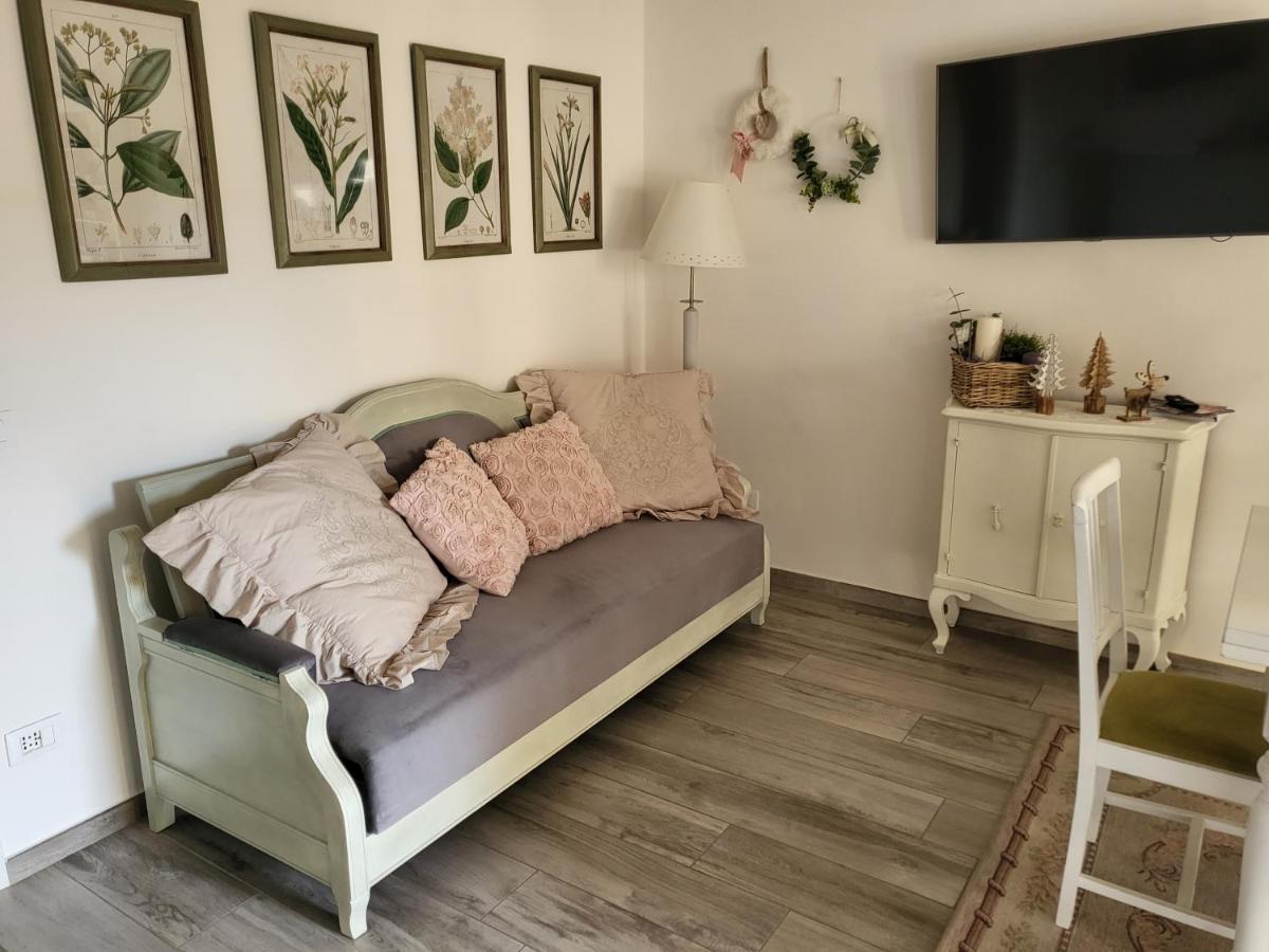 Casalbina Apartment Mezzana  ภายนอก รูปภาพ